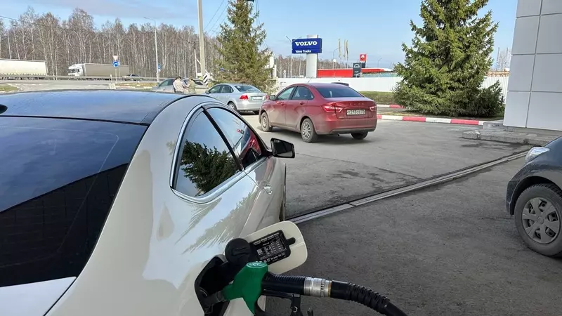 Тюменцы на заправках «Лукойл» не могут расплатиться за бензин