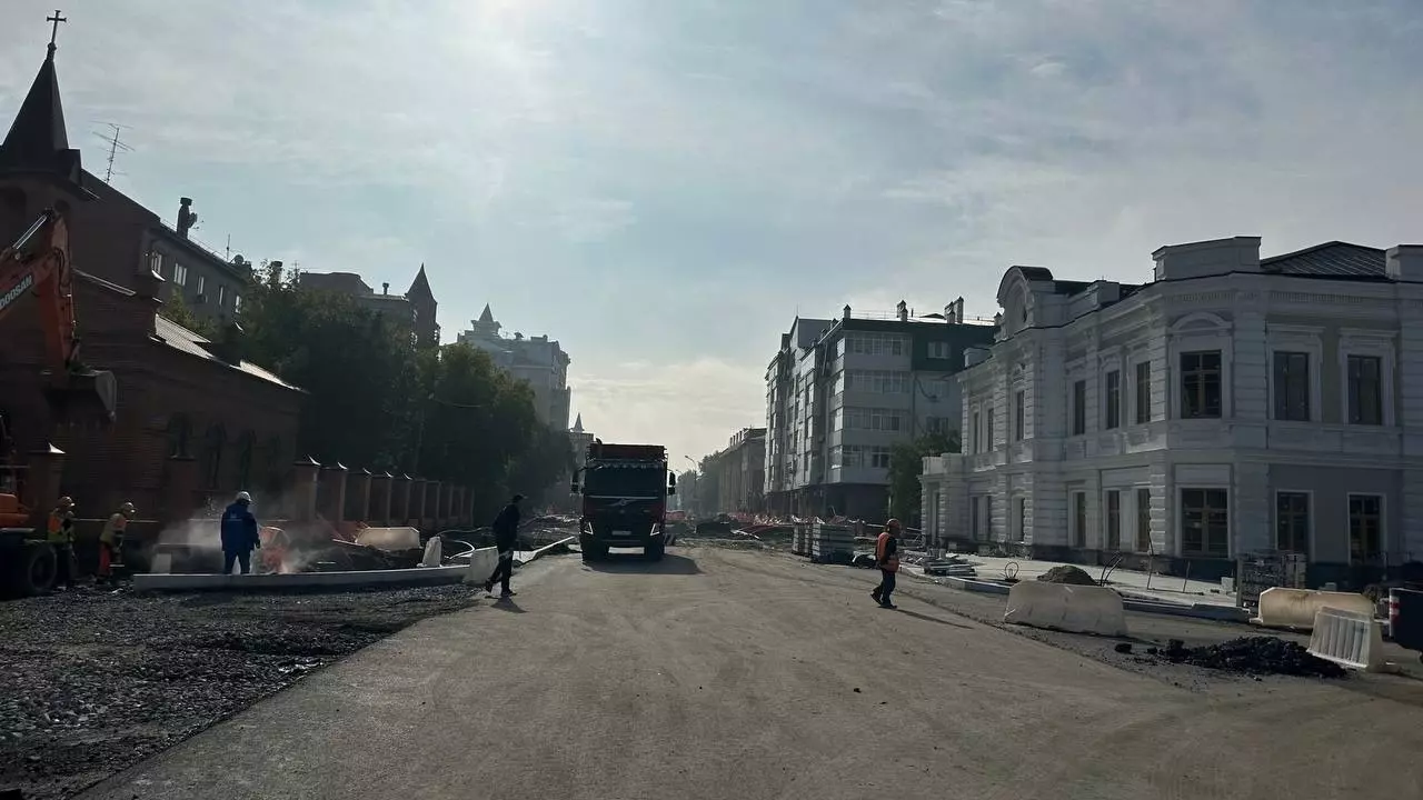 В Тюмени водитель проехал по перекрытой из-за ремонта ул. Ленина