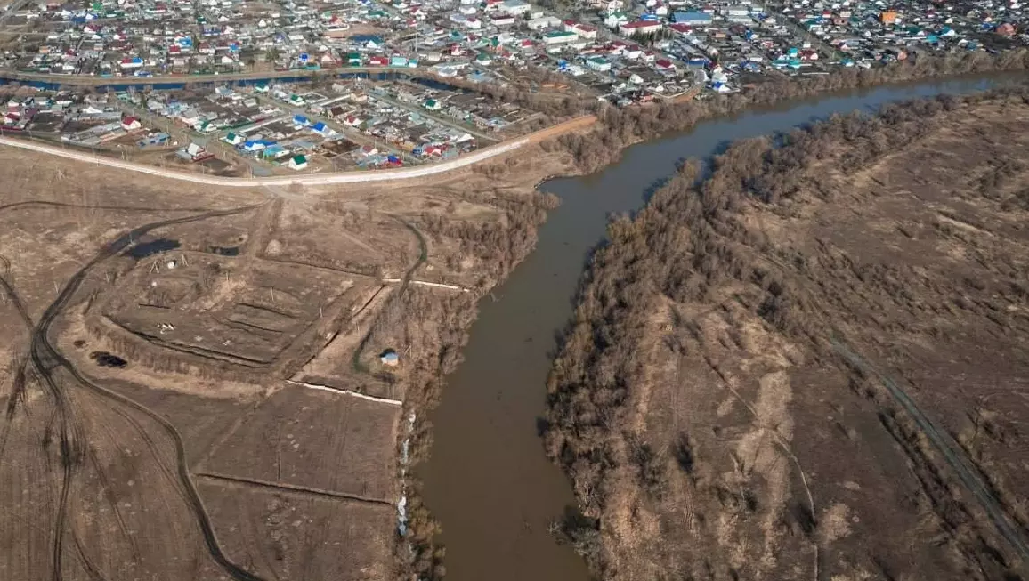 Тобольск находится под угрозой затопления сразу двумя реками.