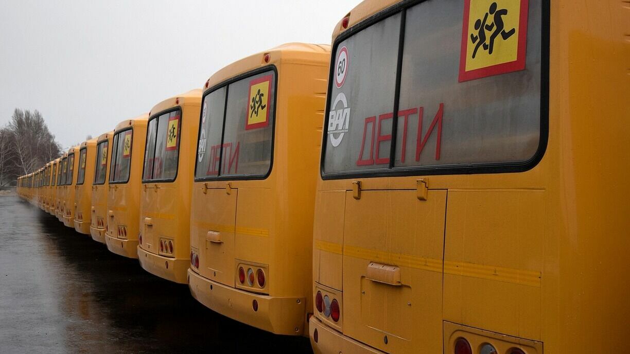 В Тюменской области водители 21 автобуса нарушили правила перевозки детей в 2023 году