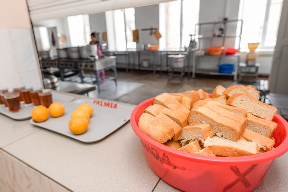 Тюменский Роспотребнадзор будет контролировать горячее питание в школах
