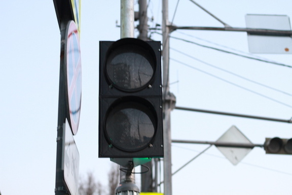В понедельник на шести перекрёстках Тюмени будут отключены светофоры