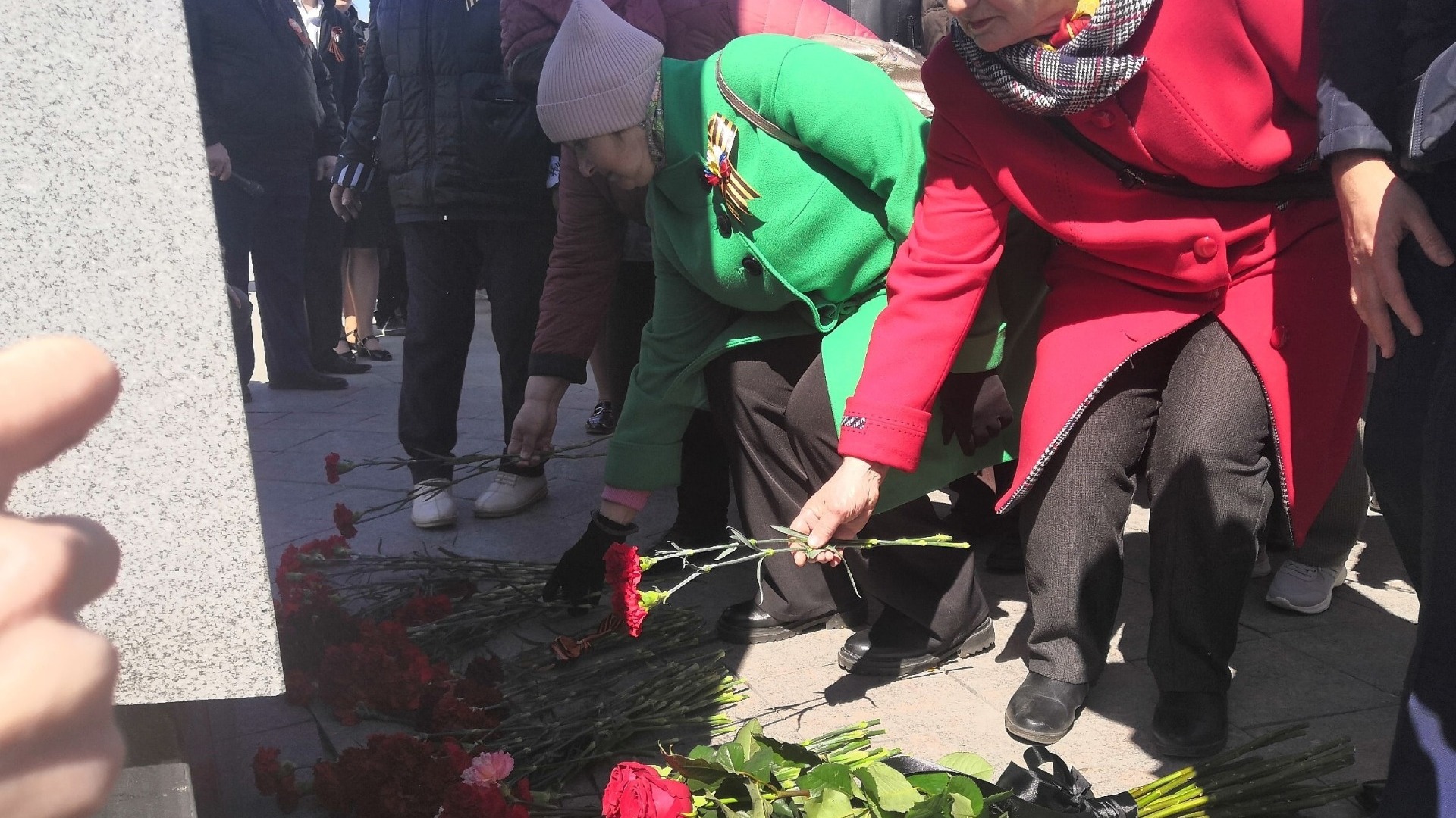 Депутаты и Почетные граждане возложили цветы в честь Дня города