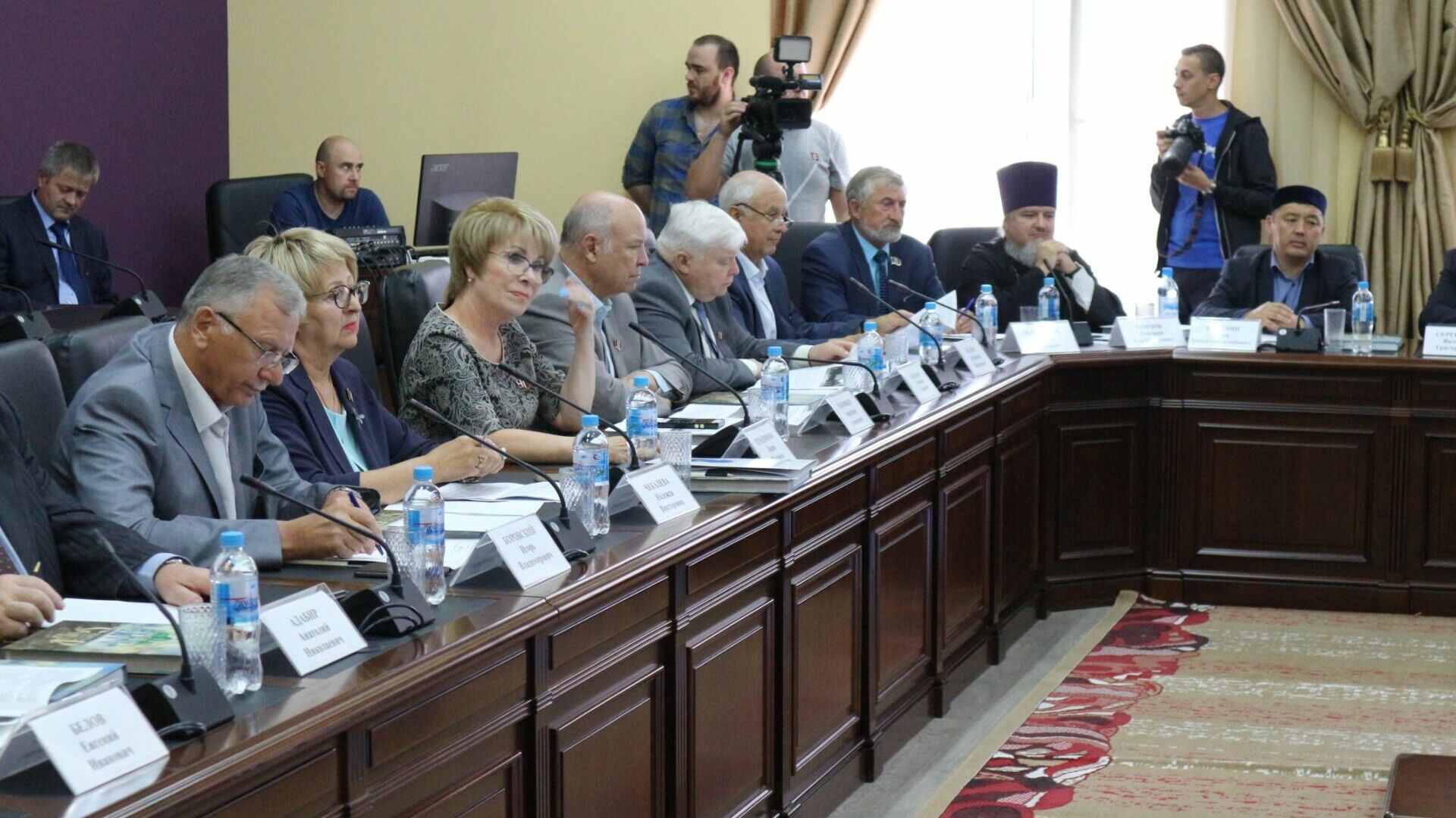 Губернатор Тюменской области подписал постановление о составе общественной палаты