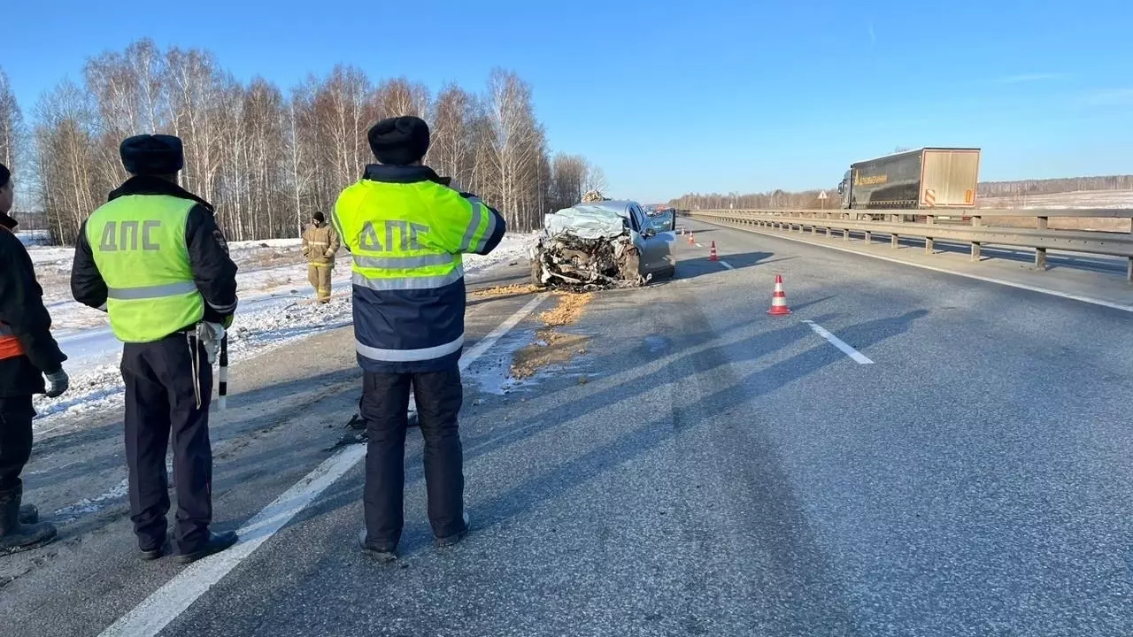 Два человека погибли в аварии на федеральной трассе Тюмень — Екатеринбург