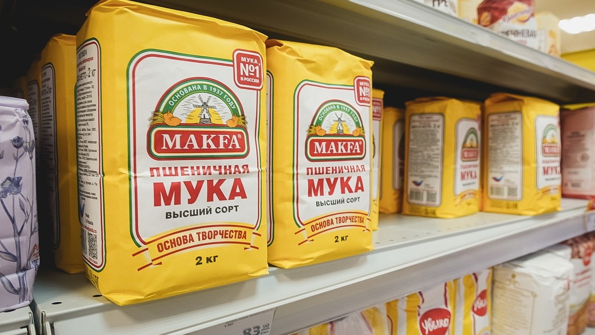 Мука стала самой дорогой покупкой летом в магазинах Тюменской области