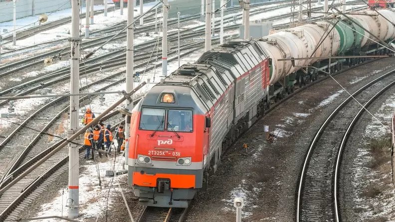 В Тюменской области грузовой поезд сбил пенсионерку на жд\станции Заводоуковск