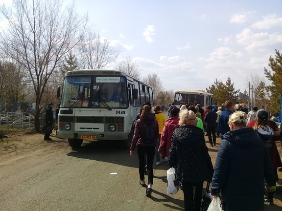 По выходным для тюменских дачников начнут курсировать 72 автобуса