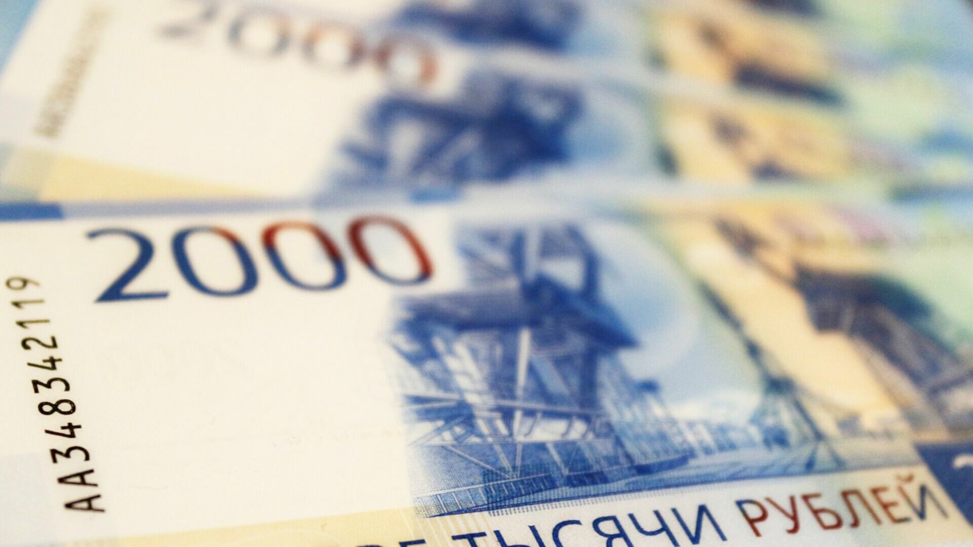 Средняя зарплата за декабрь в Тюменской области превысила 82 тысячи рублей