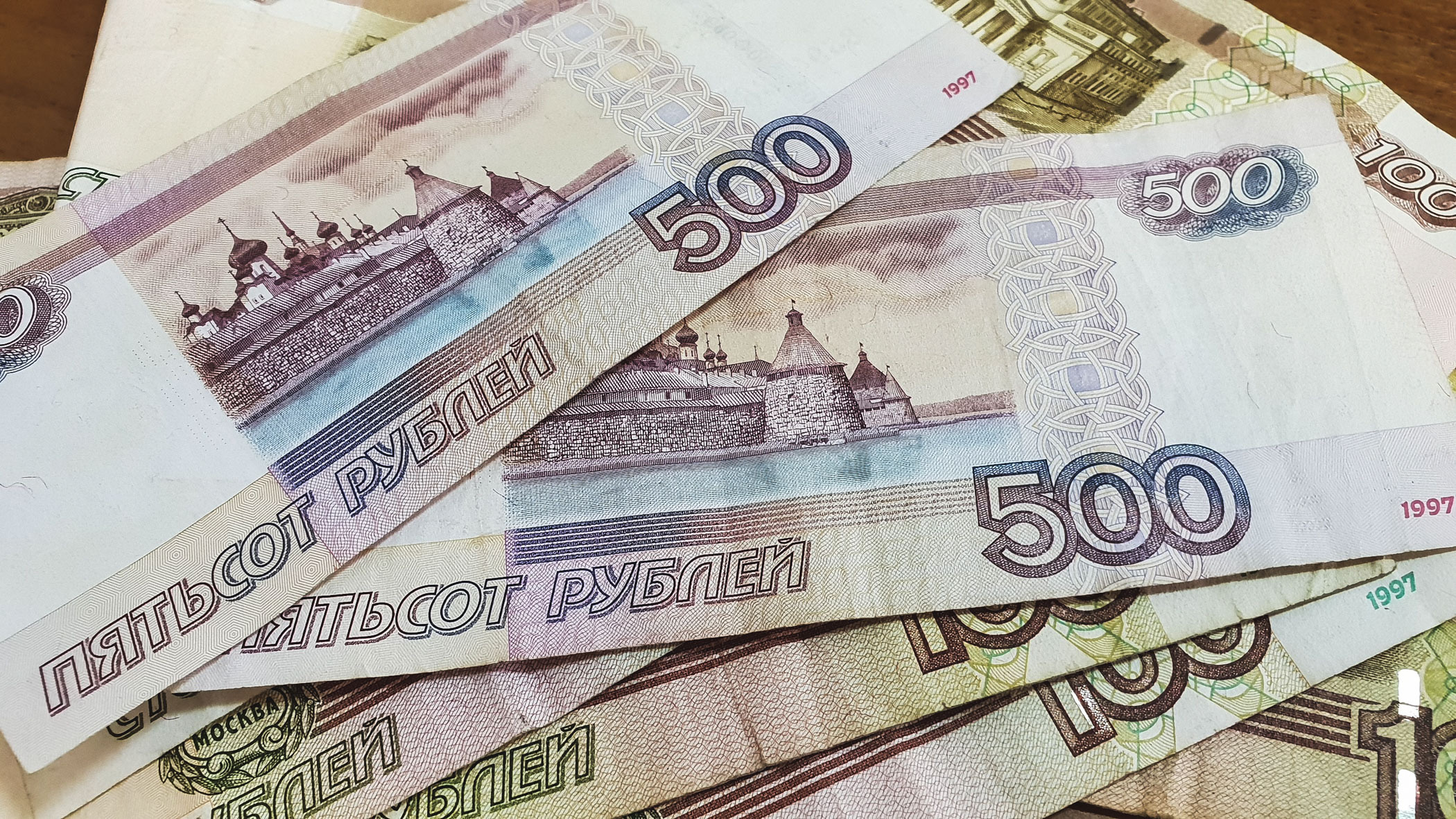 В Тюмени продавец одного из магазинов обманул покупателей на 900 тысяч рублей