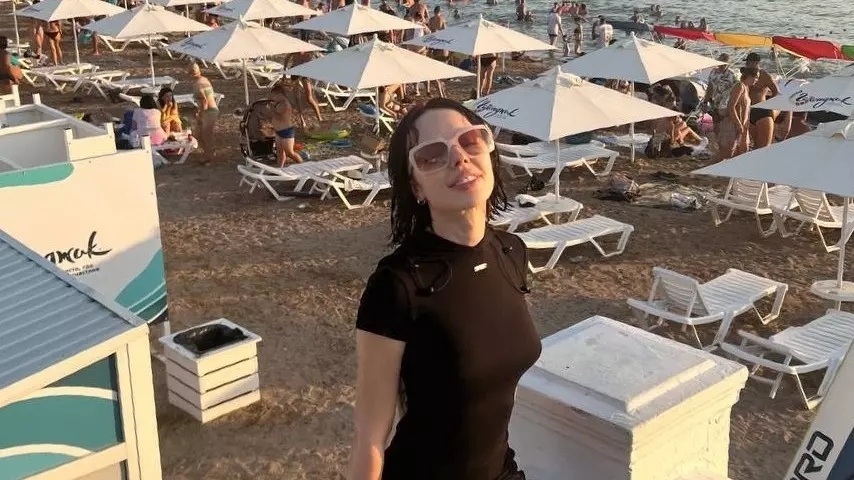 Дарья Зотеева на пляже