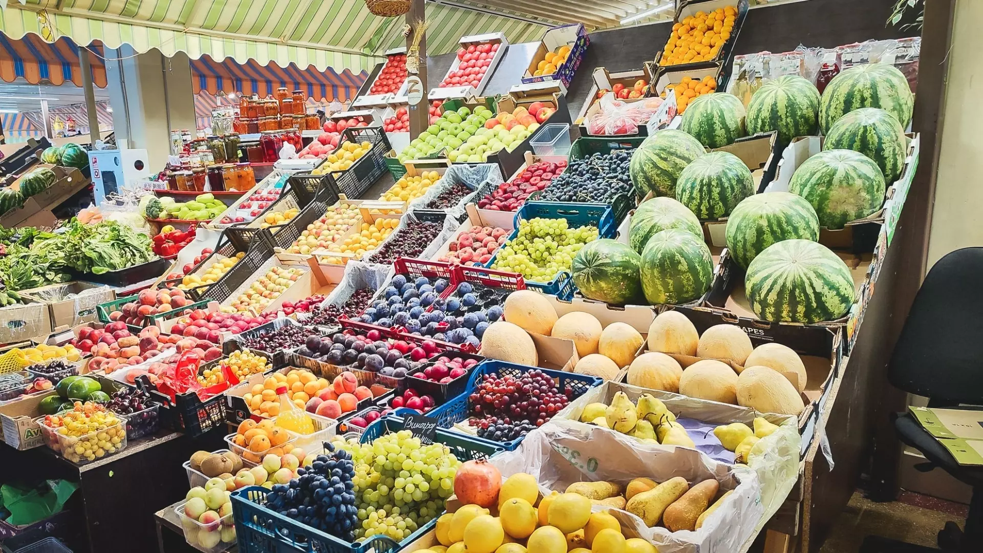 На полках тюменских магазинов может закончиться авокадо