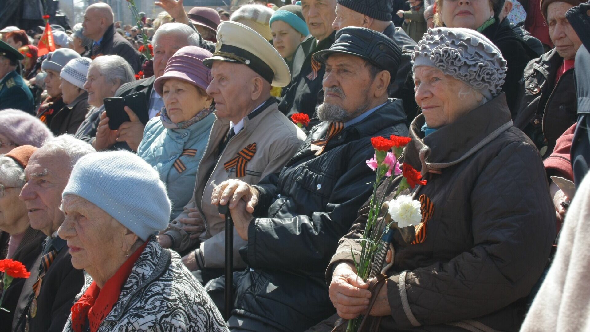 Жители Тюменской области получат выплаты ко Дню Победы