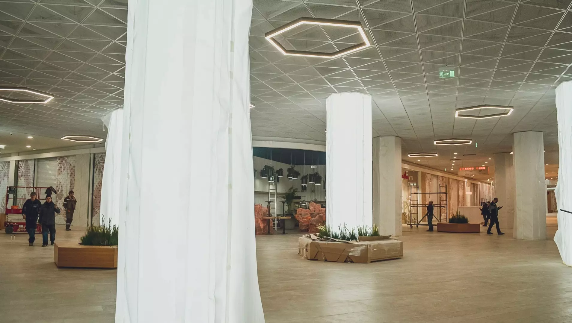 МТС первый из операторов оцифровал новый торговый центр в МФК «Arsib Tower»