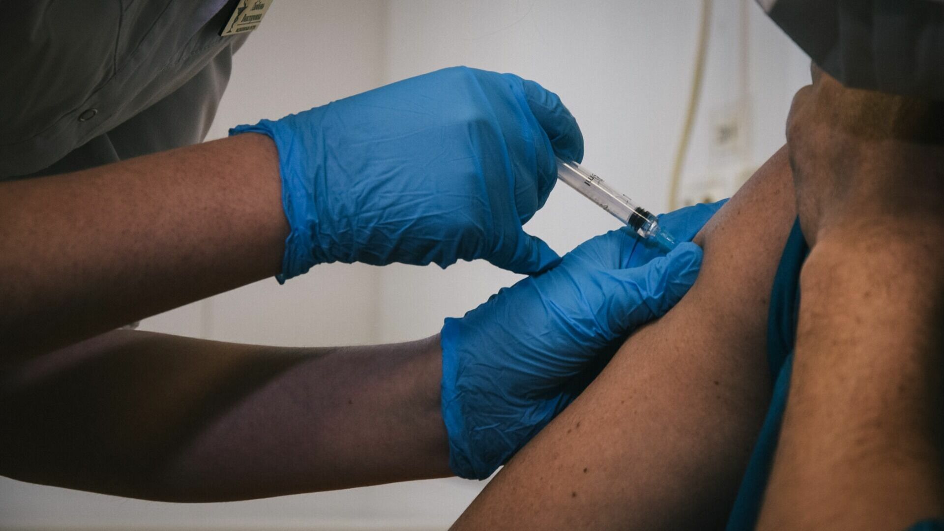 В Тюменской области прививки от гриппа поставили более 900 тысяч человек