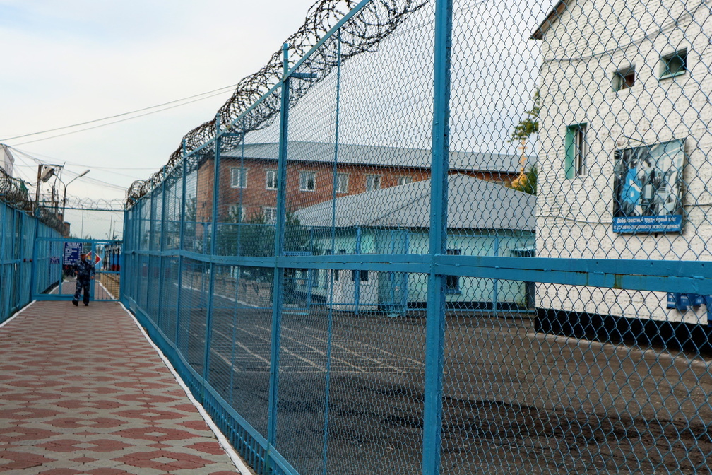 Тюменская прокуратура проведет горячую линию для заключенных и их родственников