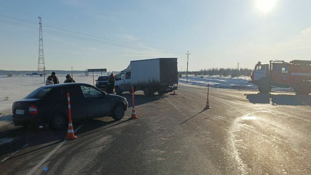 На федеральной трассе Тюмень — Омск ограничили движение из-за ДТП