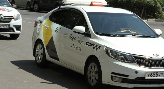 В Тюмени почти 40% таксистов нарушают ПДД