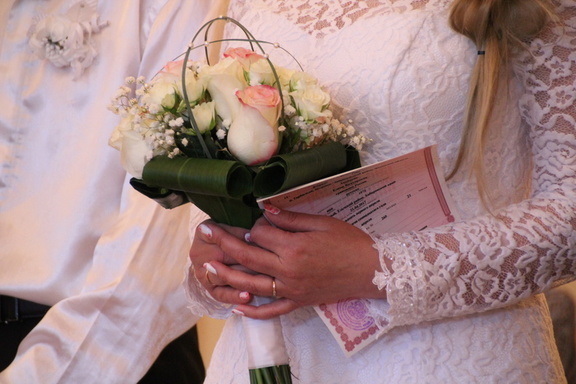 Тюменцы смогут приглашать на свадьбу в ЗАГС не более 10 человек