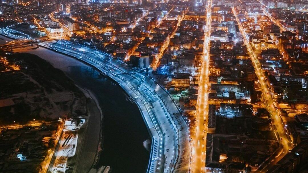 «Мостострой-11» проведет реновацию на улице Минской, в Тюмени свалился автокран