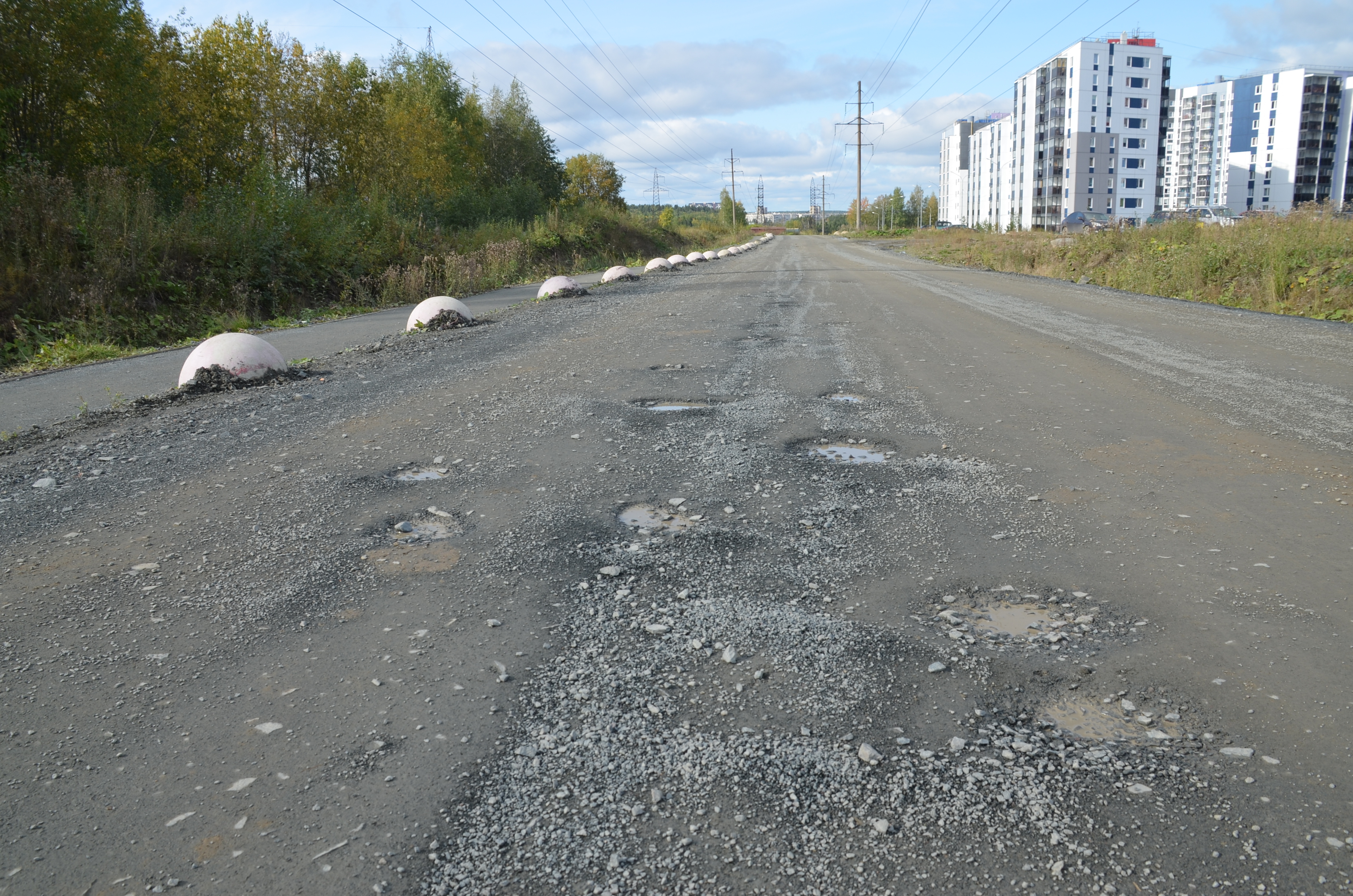 Почему не стоит ждать улучшения качества российских дорог.
