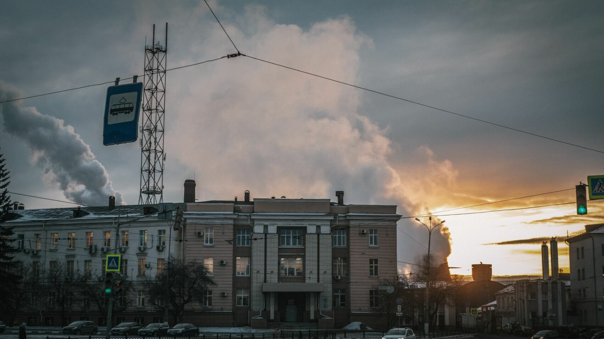Местные жители сообщают о смоге в Тюменской области