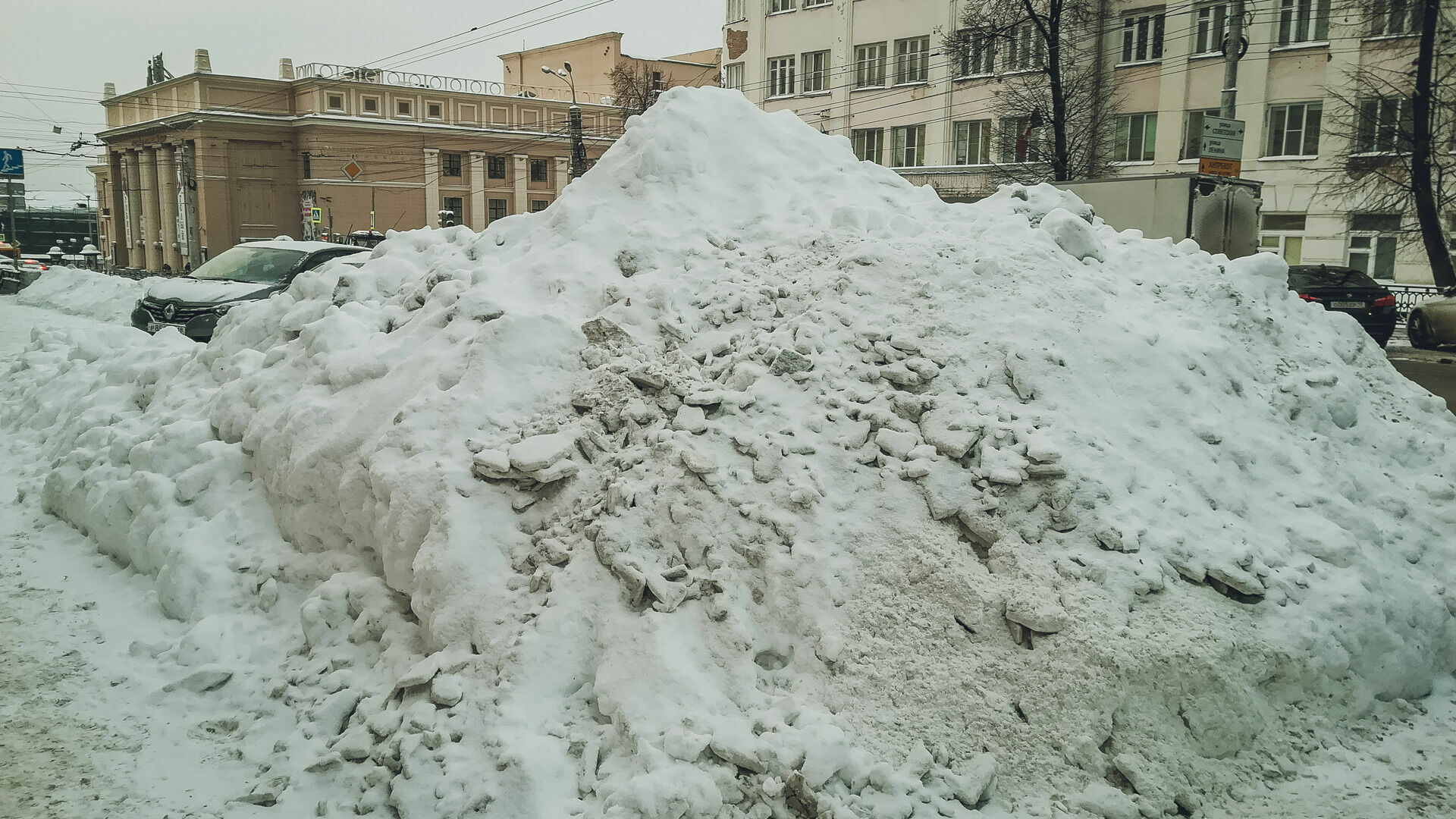 В Тюмени заполнили новый снежный полигон на 85%