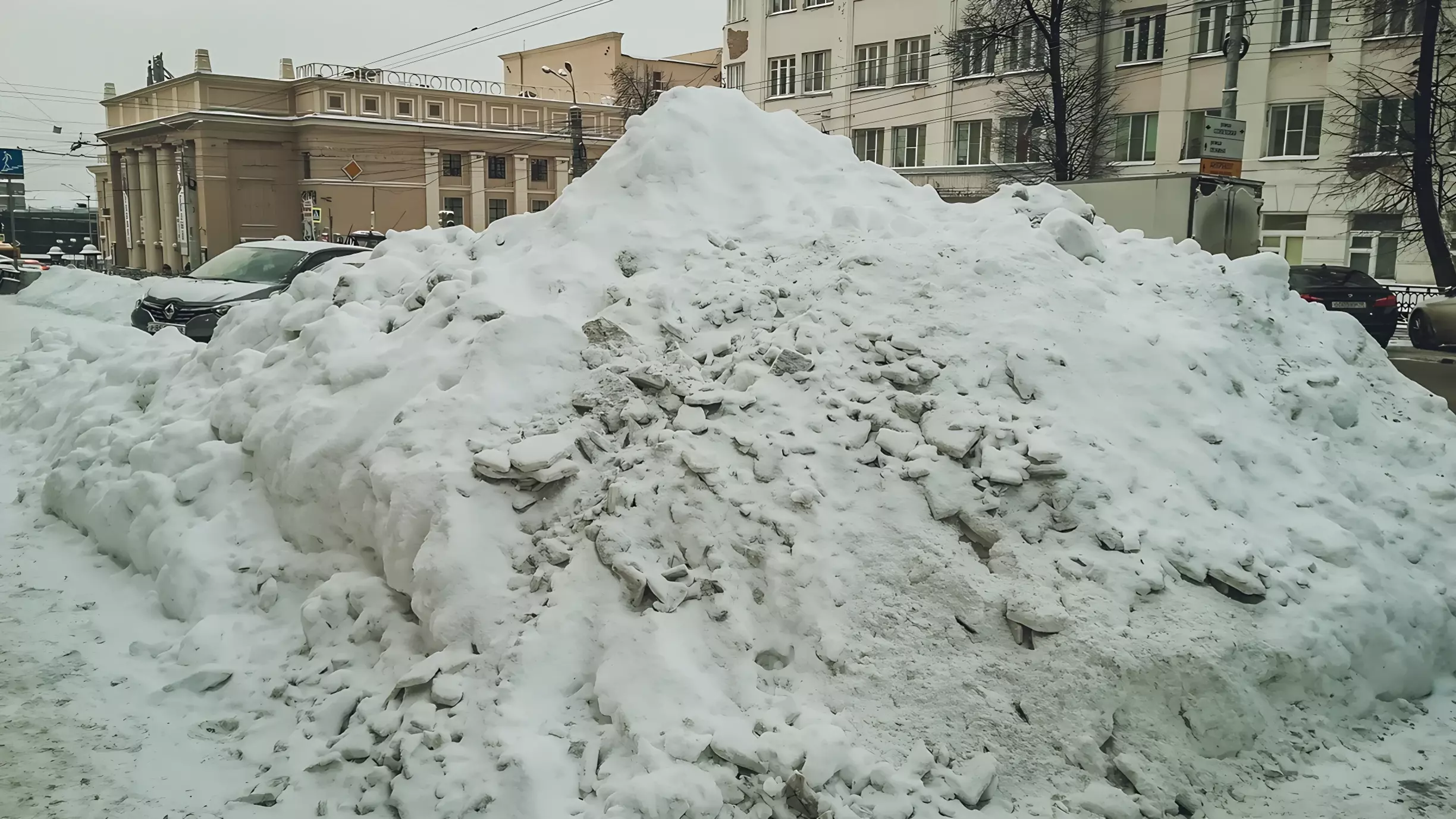 Тюменка отсудила у УК 200 тысяч за неубранный снег