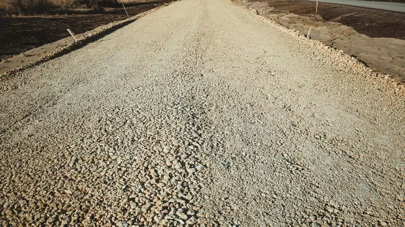 По поручению Александра Моора в Ишиме отремонтируют дорогу к новой школе