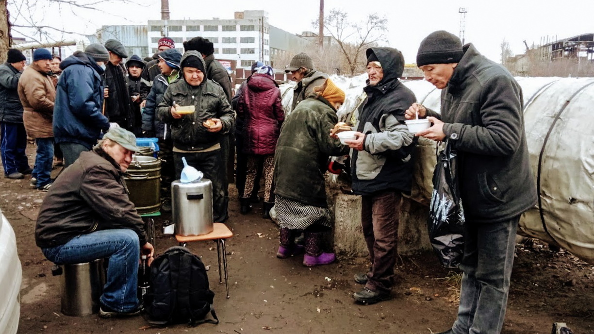 Жители России становятся «подозрительно бедными»