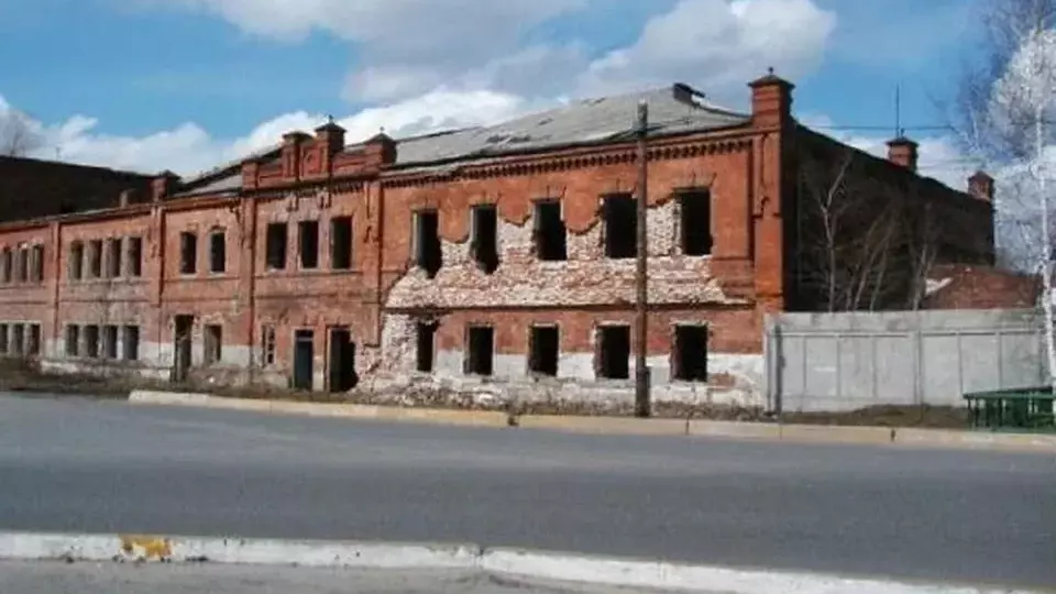 Баню из трех зданий продают в Тобольске всего за 1 рубль