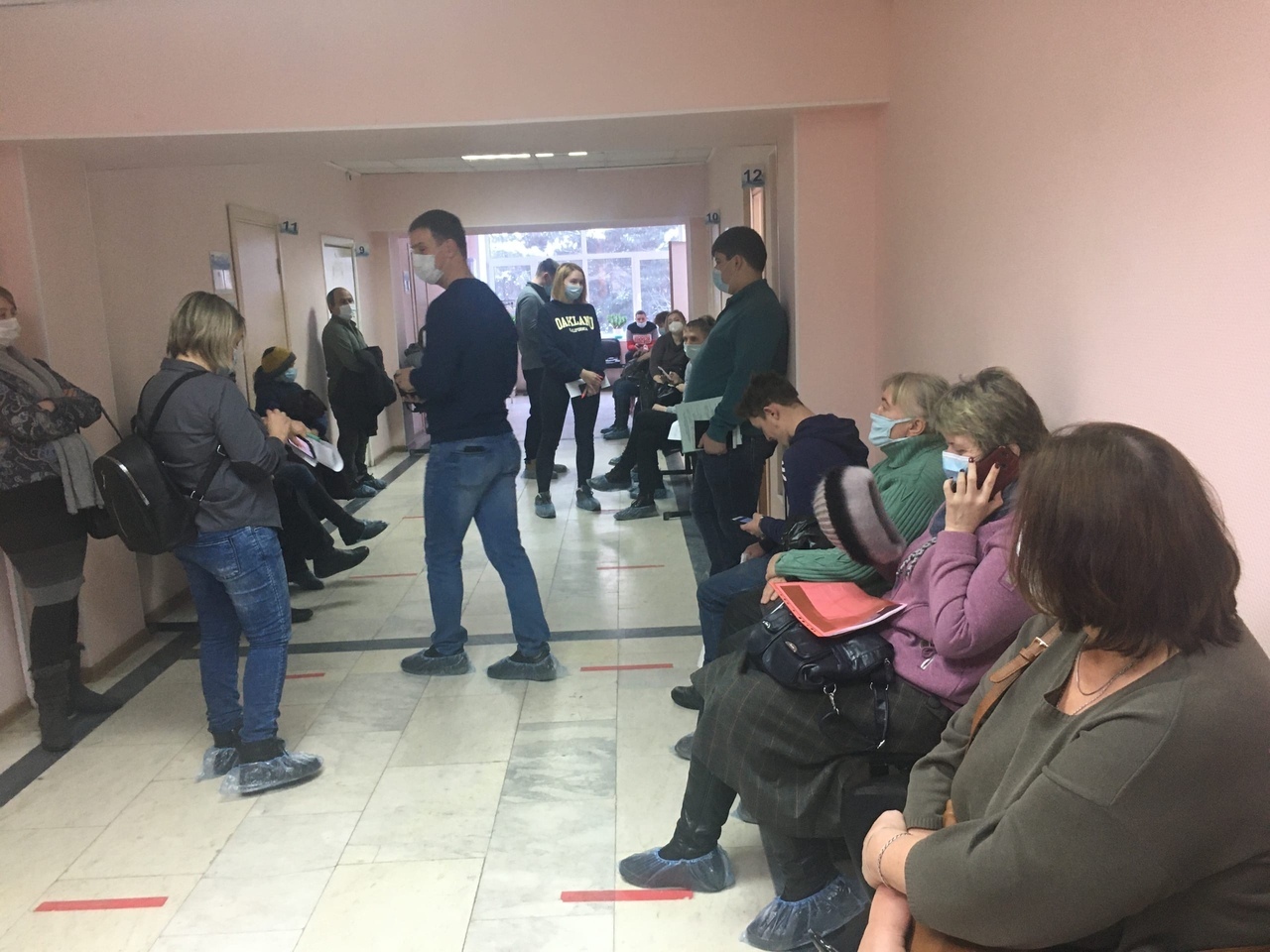 Жители России замечают снижение эффективности работы медицины в регионах