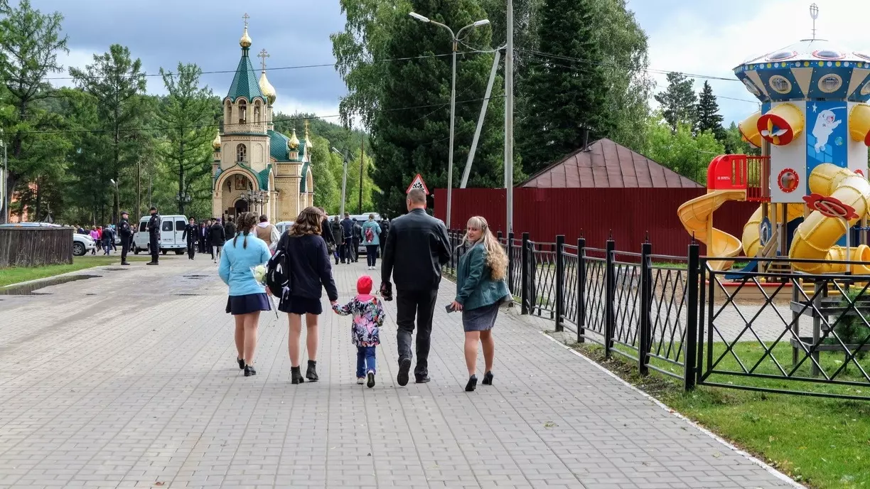 Кириенко: Свыше 60 000 семей подали заявки на конкурс «Это у нас семейное»