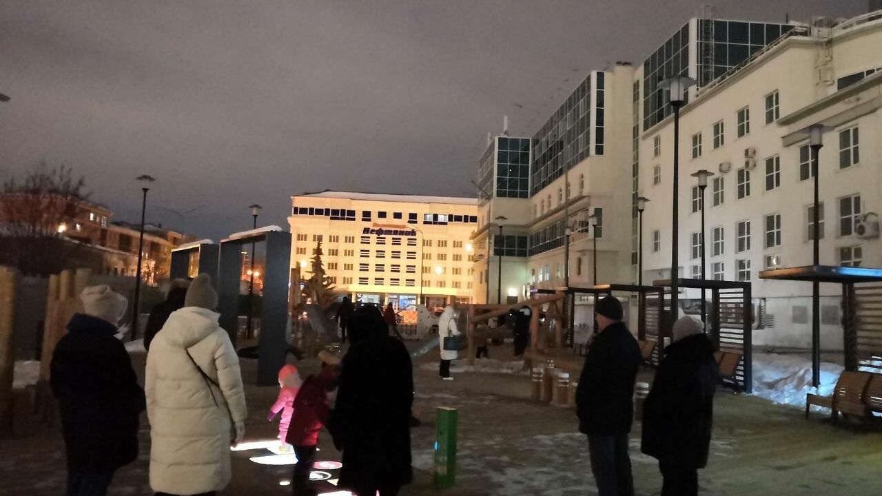 На тюменской пешеходной улице Дзержинского не горят фонари