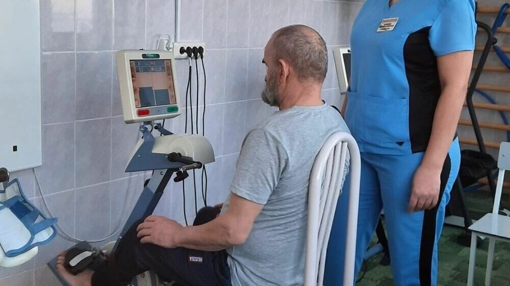 На трассе Тюмень — Омск ишимские врачи реанимировали дальнобойщика с инфарктом