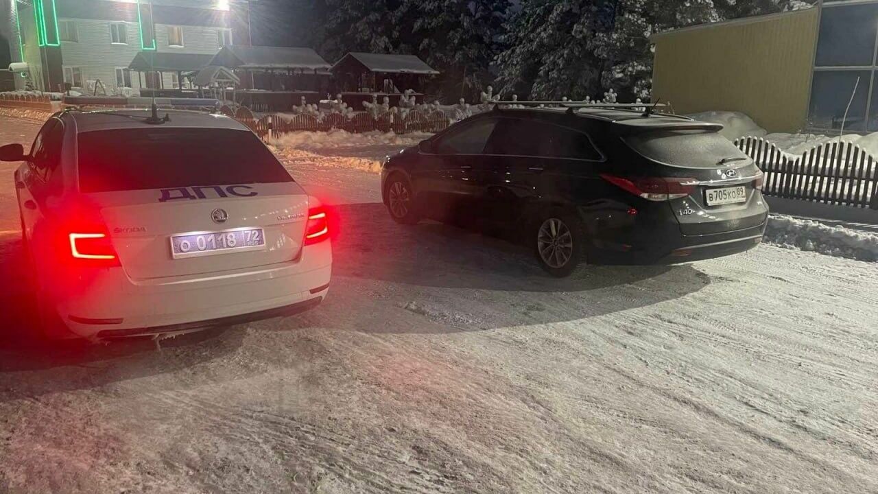 Северяне чуть не замерзли на трассе Тюмень - Ханты-Мансийск