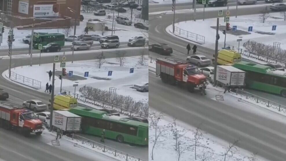 В Тюмени легковой автомобиль, автобус и «Газель» столкнулись на Пермякова. Видео