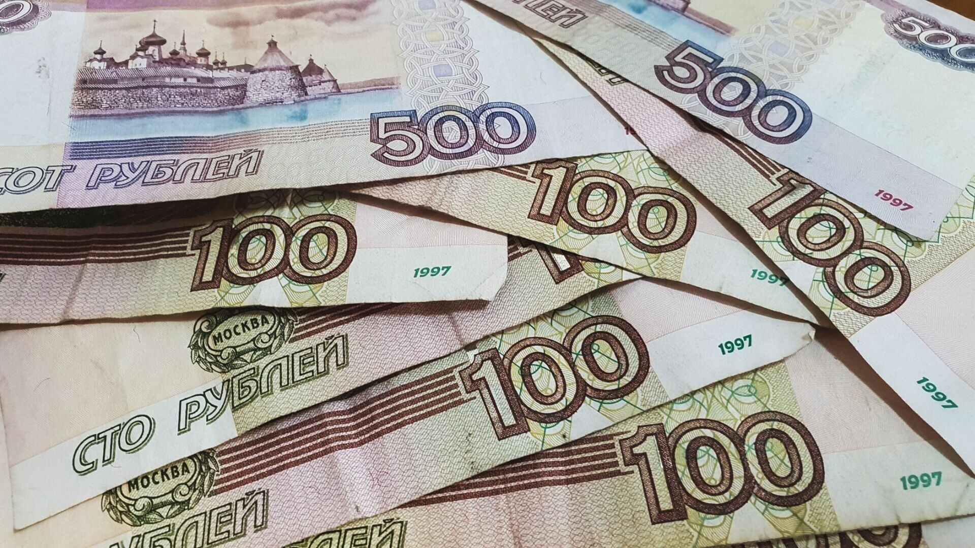 Житель Тюмени отсудил 500 тысяч рублей у АО «Мостострой-11»