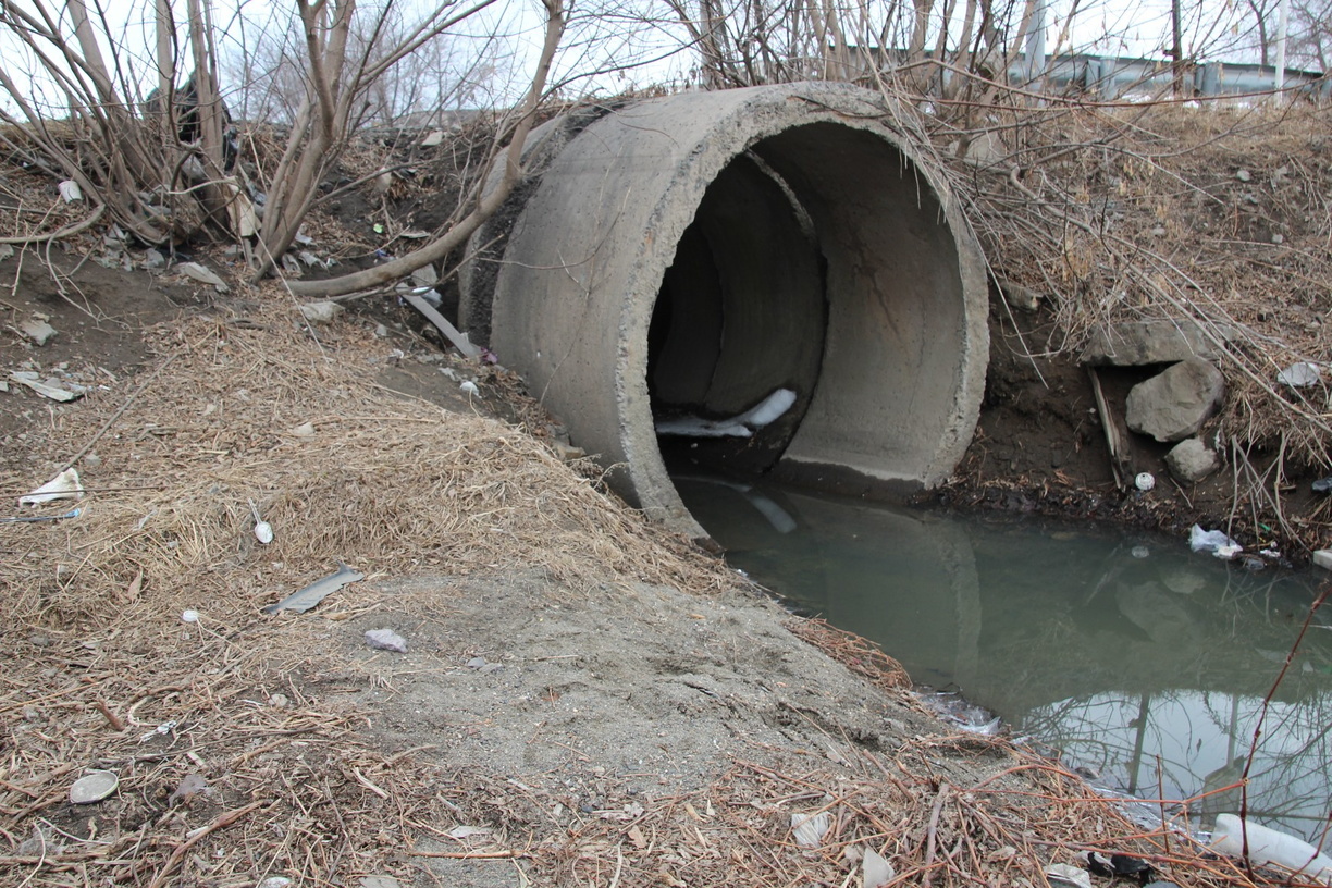 В Тюменской области нечистоты сливаются на землю в обход очистных сооружений