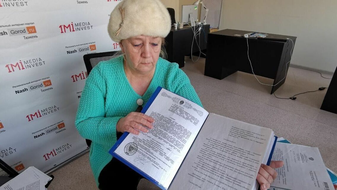 Бабушка из Тобольска через суд добилась опеки над внучкой 
