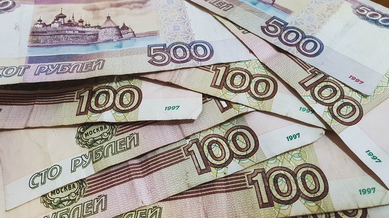 Грабительница, опустошившая тюменский банк на полмиллиарда, возвращена в Россию