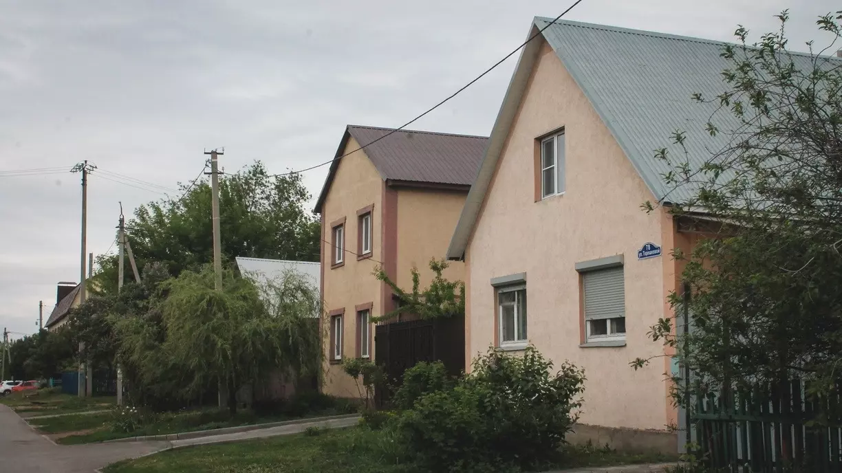 Средняя стоимость своего дома в РФ составляет 6,3 млн рублей
