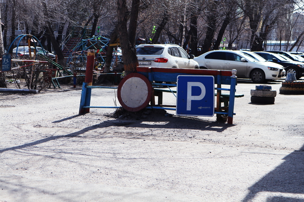 Платные парковки в Тюмени контролируют экипажи с камерами