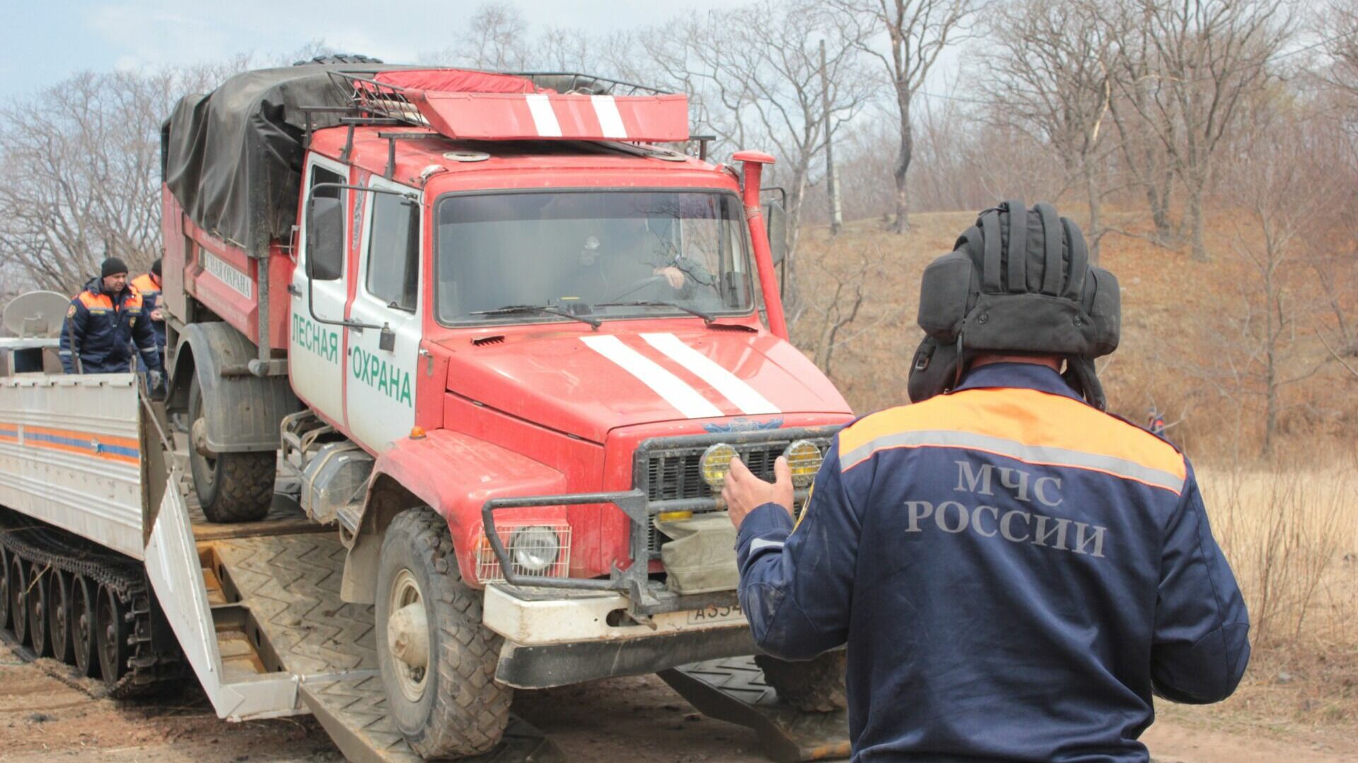 Тринадцать ландшафтных пожаров потушили в Тюменской области