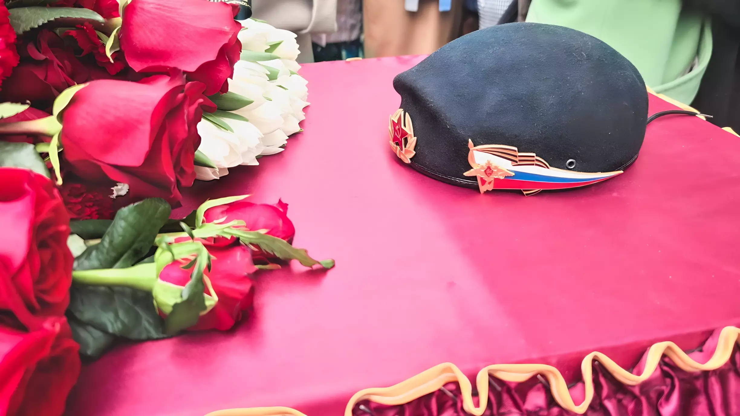 В Тобольске простились с погибшим на спецоперации бойцом