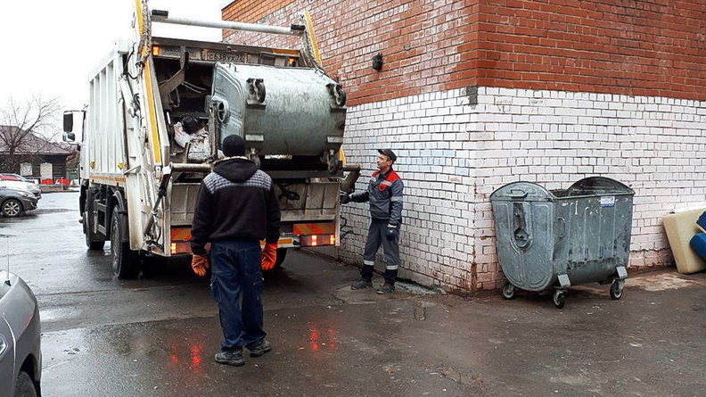 В Тюмени с несанкционированных свалок вывезли семь машин мусора