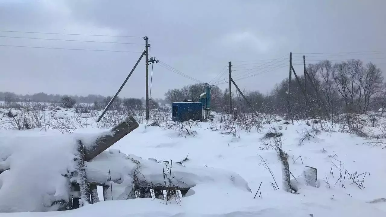 Жители Ярославской области живут без света и тепла, но власти заняты другими делами
