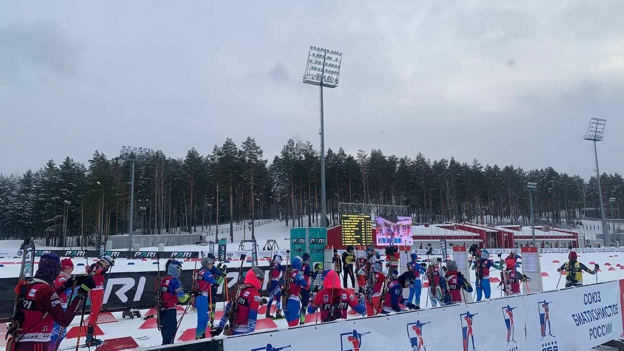 Белорусская биатлонистка выиграла гонку преследования на III этапе Кубка России