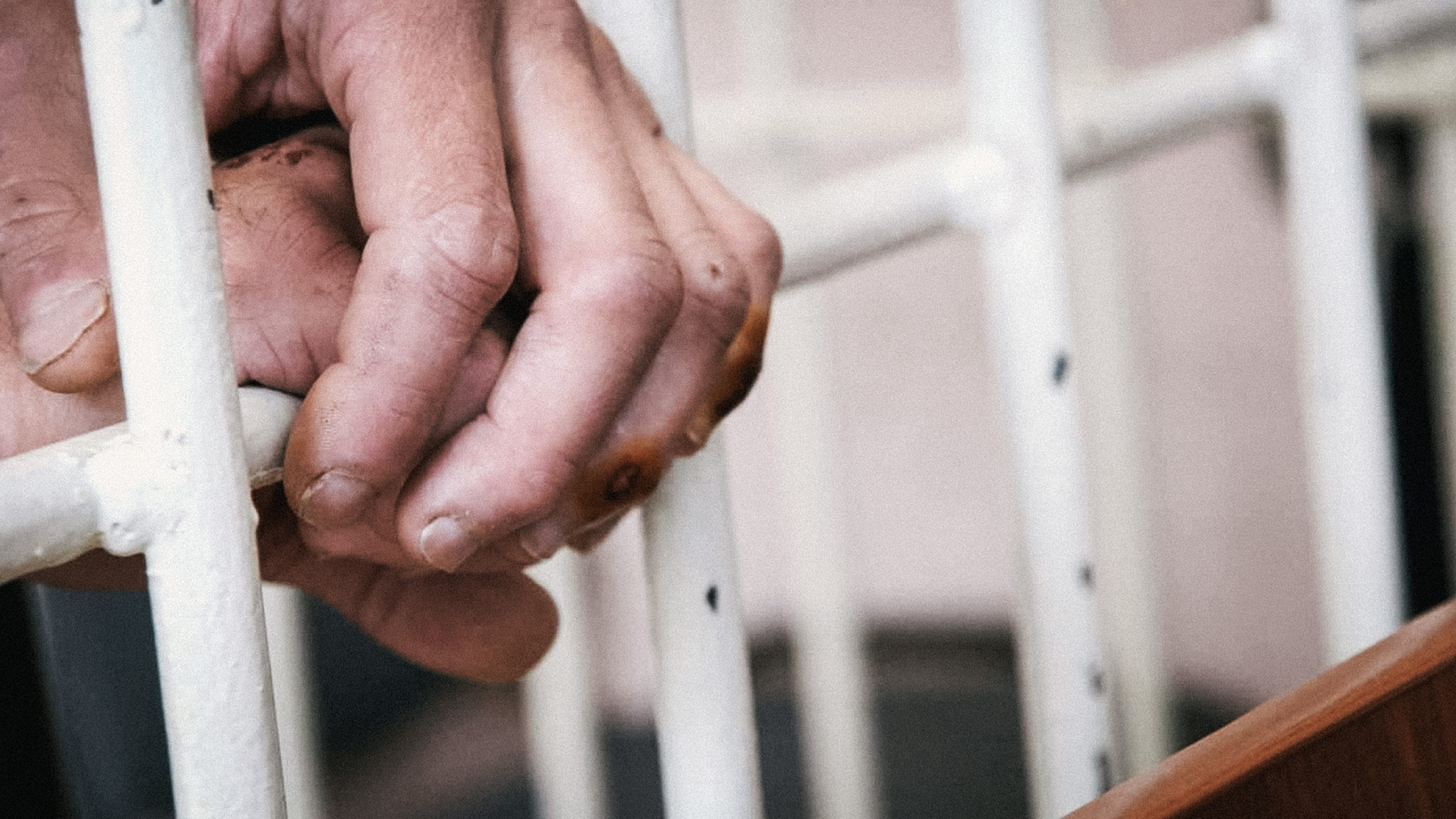 Кто и почему разрешает тюменским заключенным баловаться шашлычками?