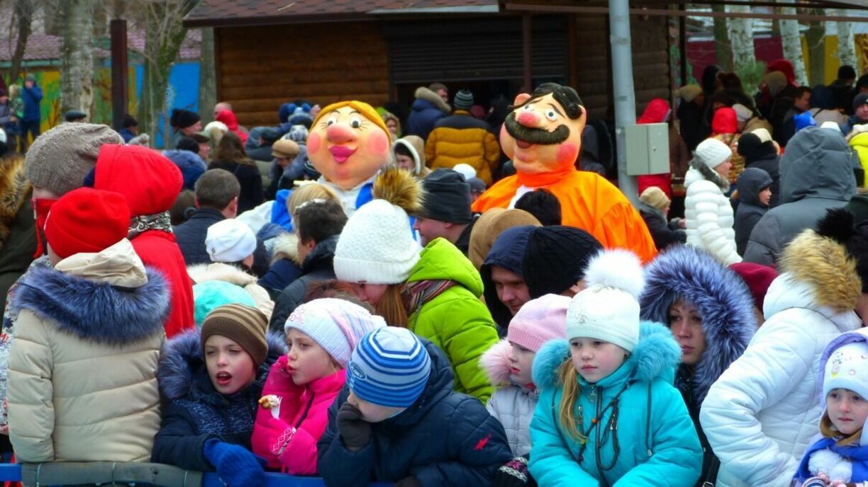 Тысячи туристов посетили празднование масленицы в Ялуторовске